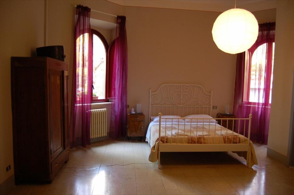 Casa Betania Hotell Cortona Rum bild