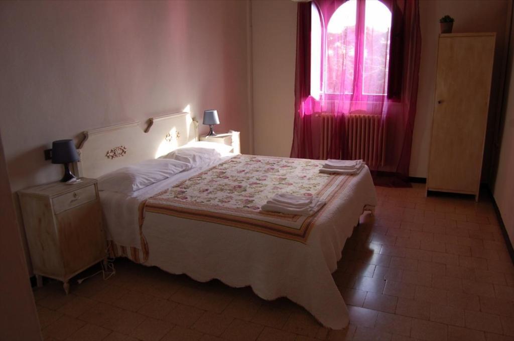 Casa Betania Hotell Cortona Rum bild